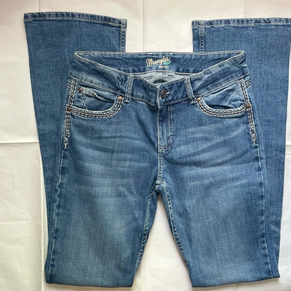 Wrangler Women's Boot Cut Jeans - Medium Blue